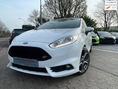 Ford Fiesta - 1.6 ST2 Clima Elek Pakket Navi Pdc Lmv