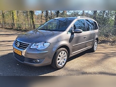 Volkswagen Touran - 1.4 TSI Trendline Vol optie | Stoelverwarming | Boordcomputer | Trekhaak