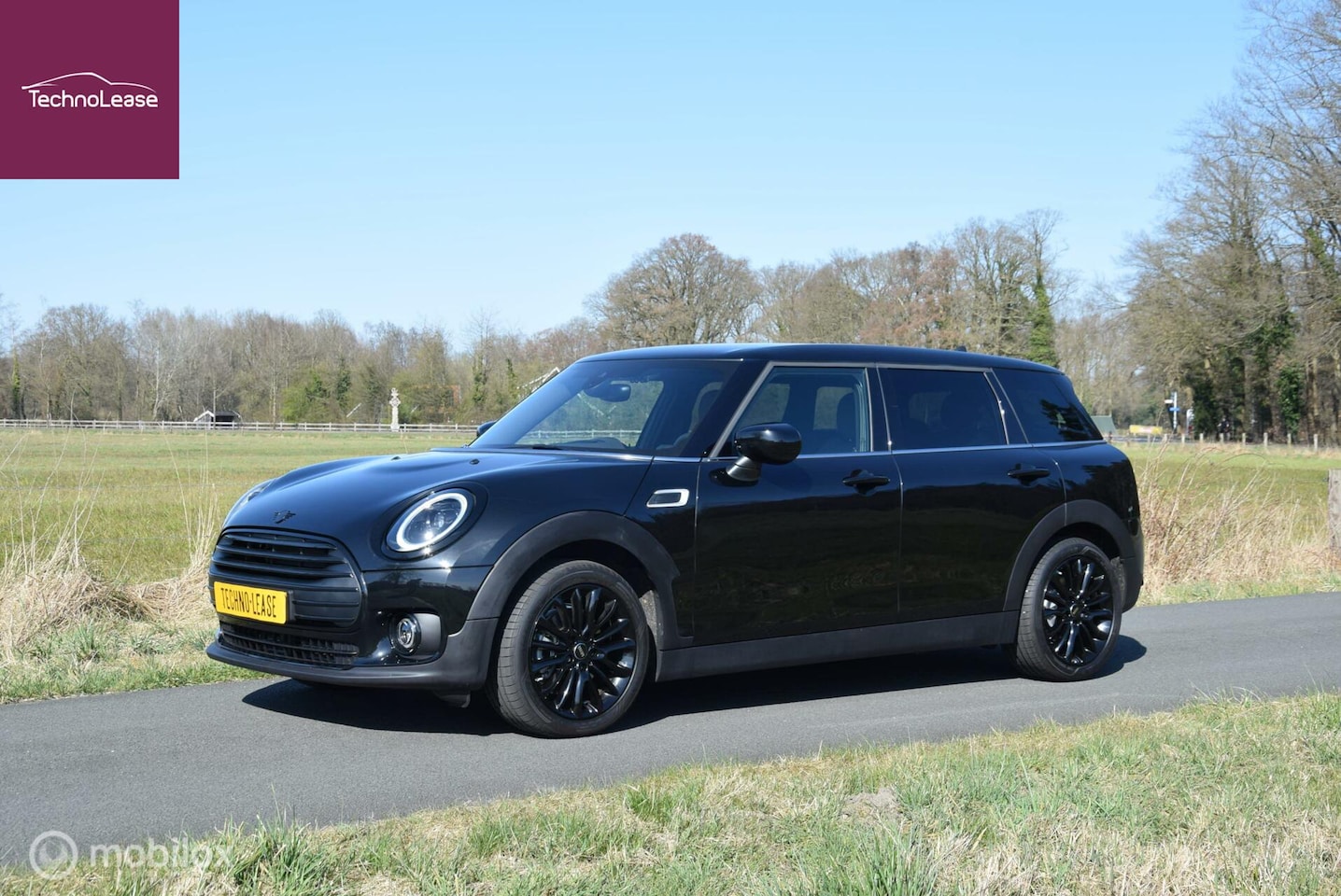 MINI Clubman - 1.5 Business Edition Black edition ! 100kw DCT automaat - AutoWereld.nl