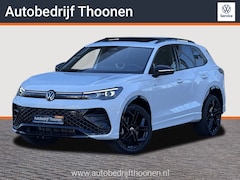 Volkswagen Tiguan - 1.5 eHybrid R-Line Edition Trekhaak | HUD | Massage | Pano