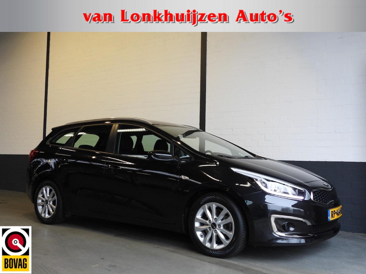 Kia Cee'd Sportswagon - 1.0 T-GDi ComfortPlusLine Navigator NAVI/CAMERA/TREKHAAK/16"LMV! - AutoWereld.nl