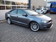 Volkswagen Jetta - 1.4 TSI Hybrid Highline CLIMA NAVI XENON TREKHAAK