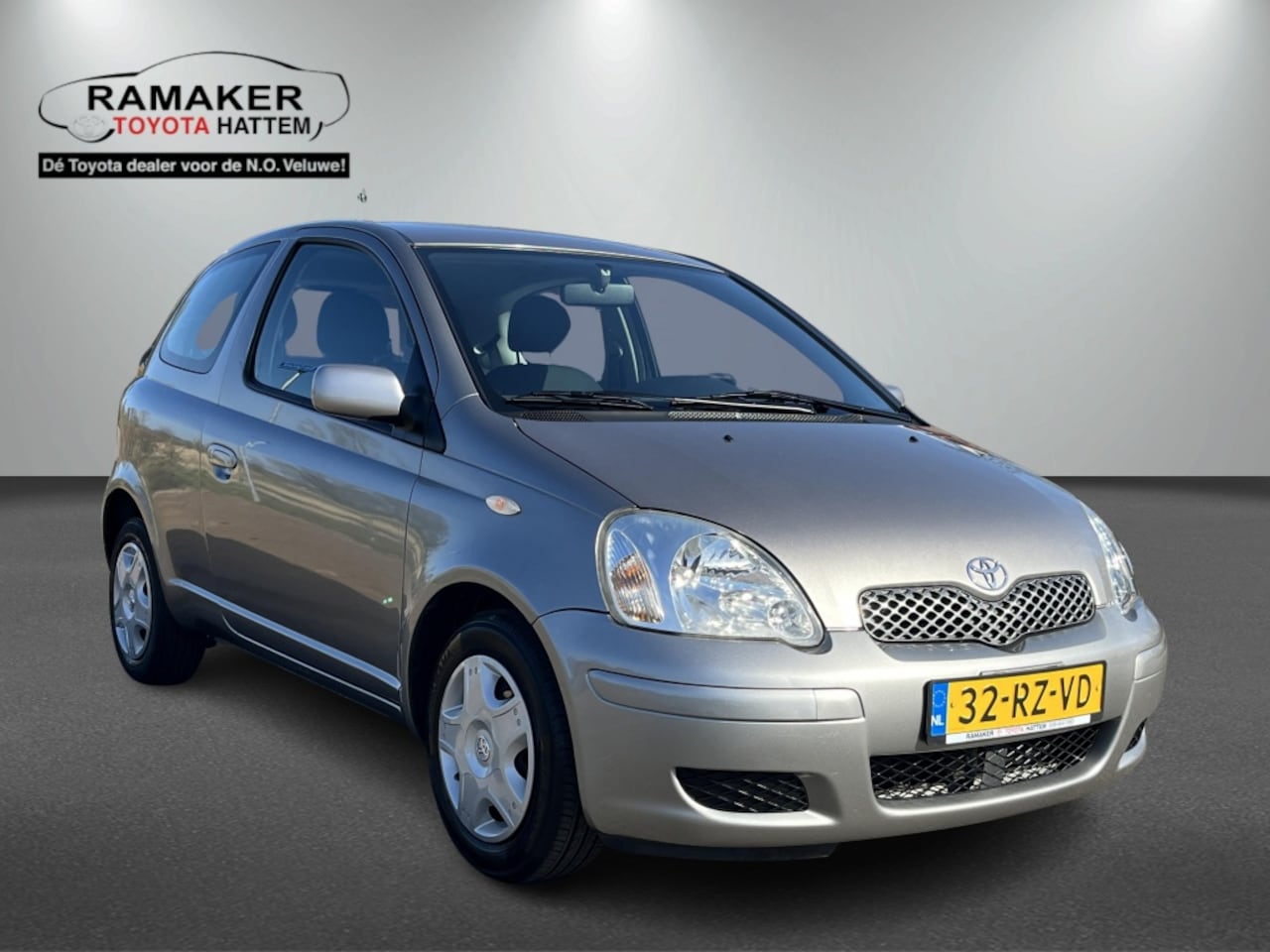 Toyota Yaris - 1.3 VVT-i Sol Automaat - AutoWereld.nl