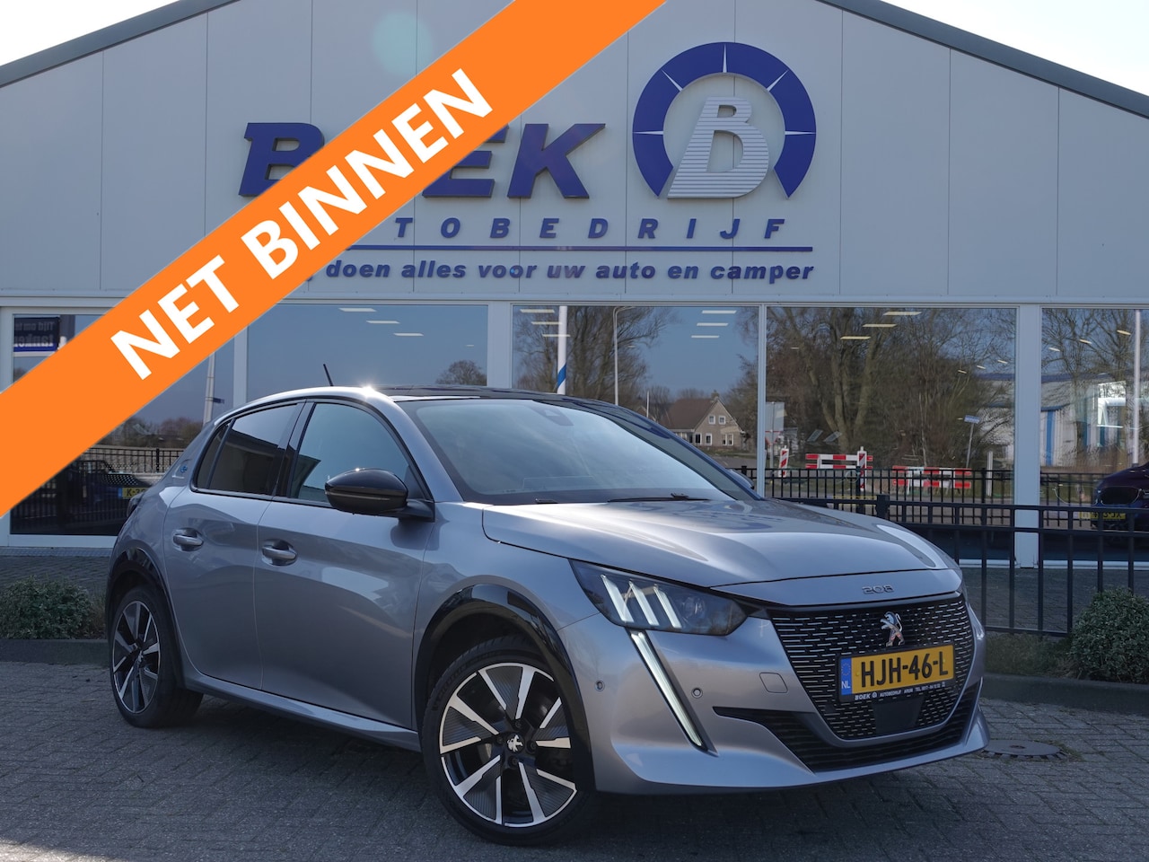 Peugeot e-208 - EV GT Pack 50 kWh PANO | H-LEER | ECC | CRUISE | NAVI - AutoWereld.nl