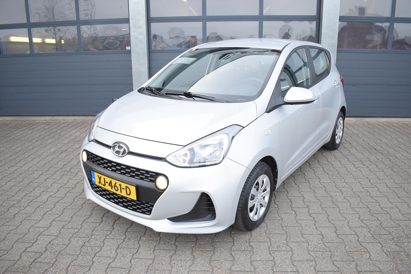 Hyundai i10 - 1.0i Comfort 1.0i 66pk Comfort - AutoWereld.nl