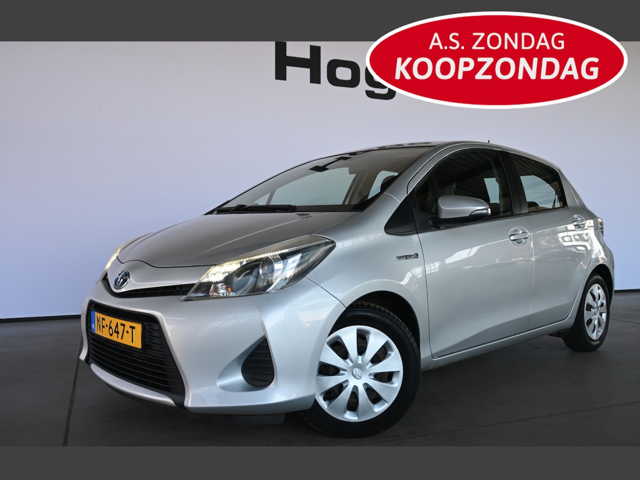 Toyota Yaris - 1.5 Full Hybrid Aspiration Automaat Clima 1e Eigenaar! Dealer Onderhouden! Inruil Mogelijk - AutoWereld.nl