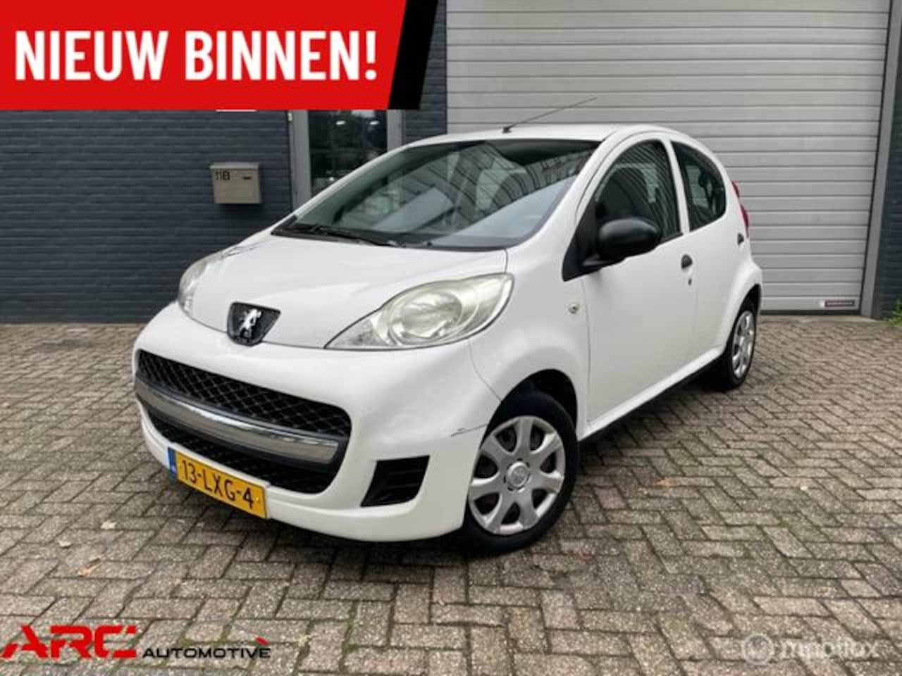 Peugeot 107 - 1.0-12V XR Nieuwe Koppeling - Nieuwe APK! - AutoWereld.nl