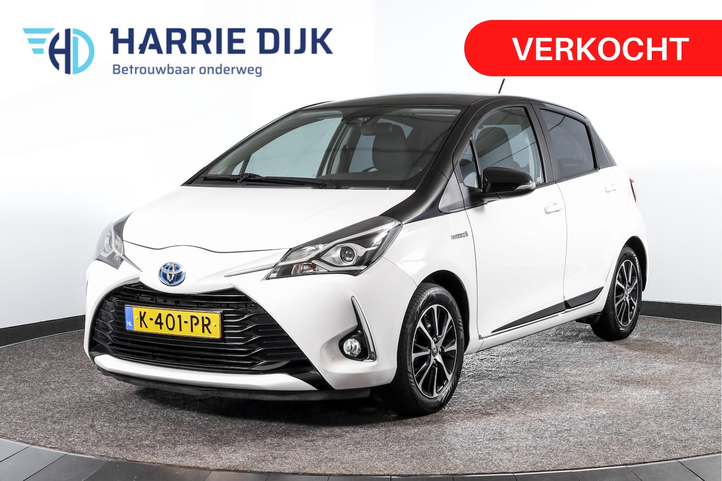 Toyota Yaris - 1.5 Hybrid Design Sport | Cruise | Camera | ECC | LM 15" | - AutoWereld.nl