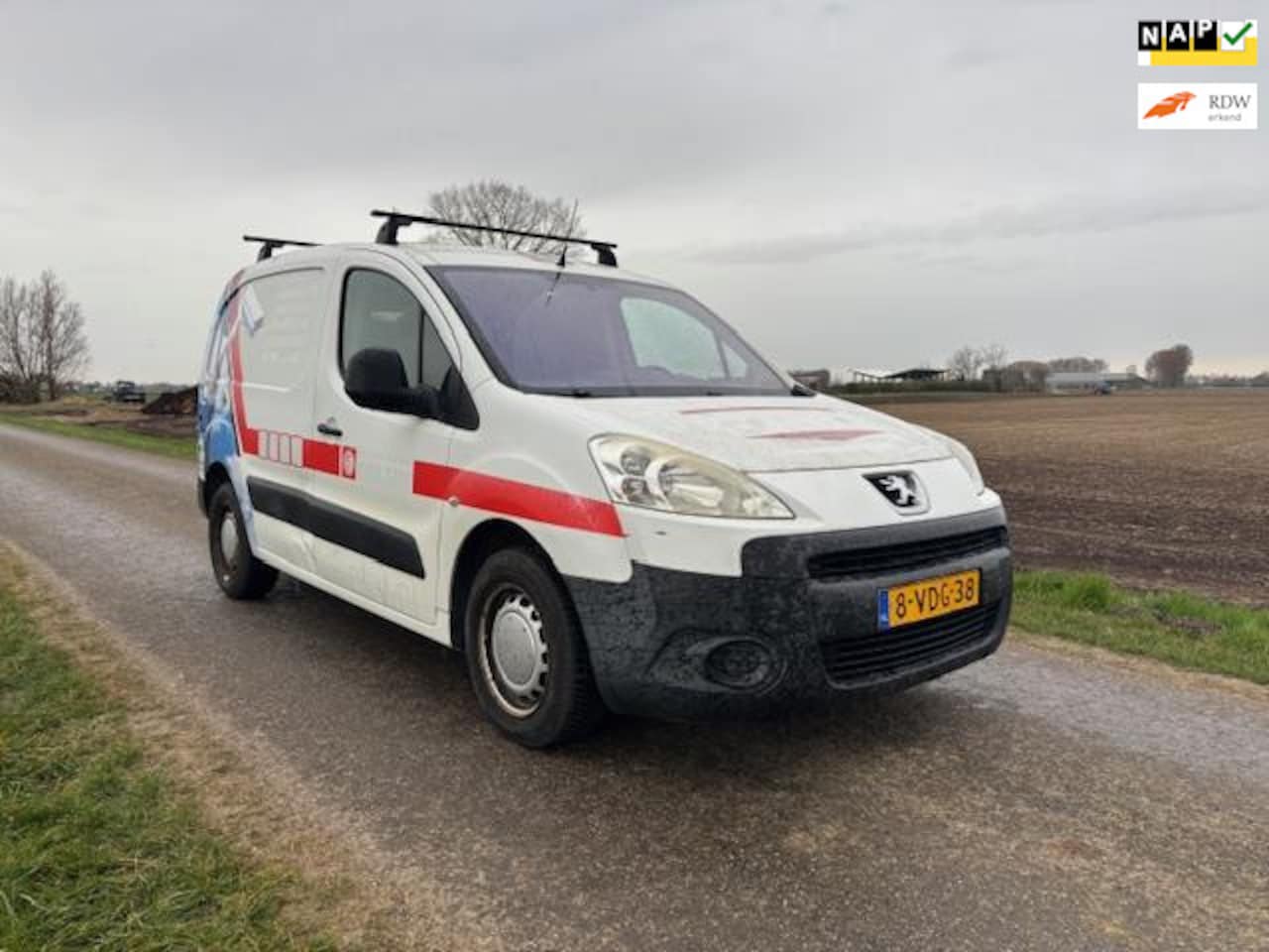 Peugeot Partner - 120 1.6 HDI L1 XR 120 1.6 HDI L1 XR - AutoWereld.nl