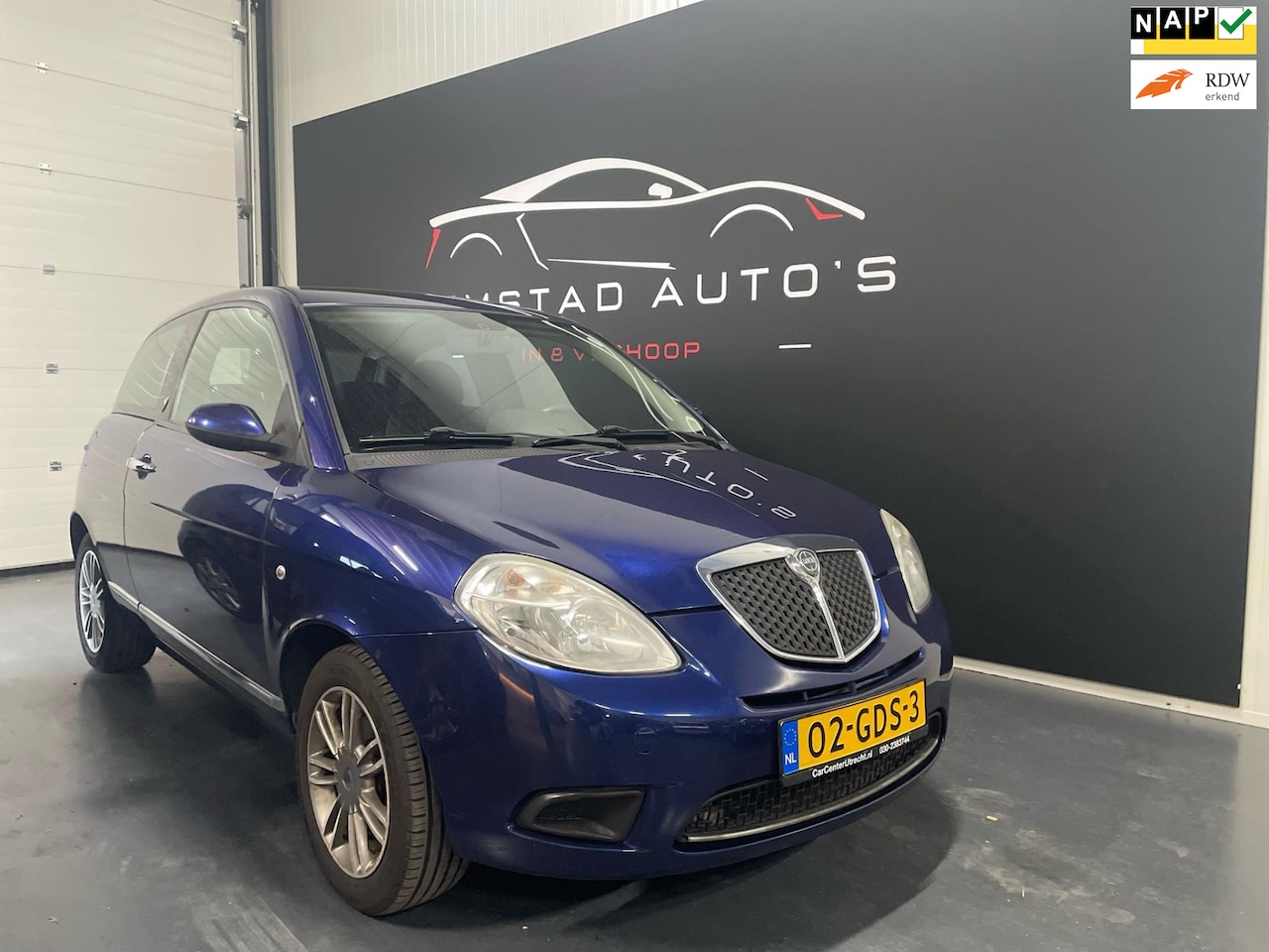 Lancia Y(psilon) - Ypsilon 1.4 Oro - AutoWereld.nl