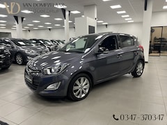 Hyundai i20 - 1.4i GO 101PK / 5-DRS / CRUISE.C / CLIMATE AIRCO / SCH.K.DAK /