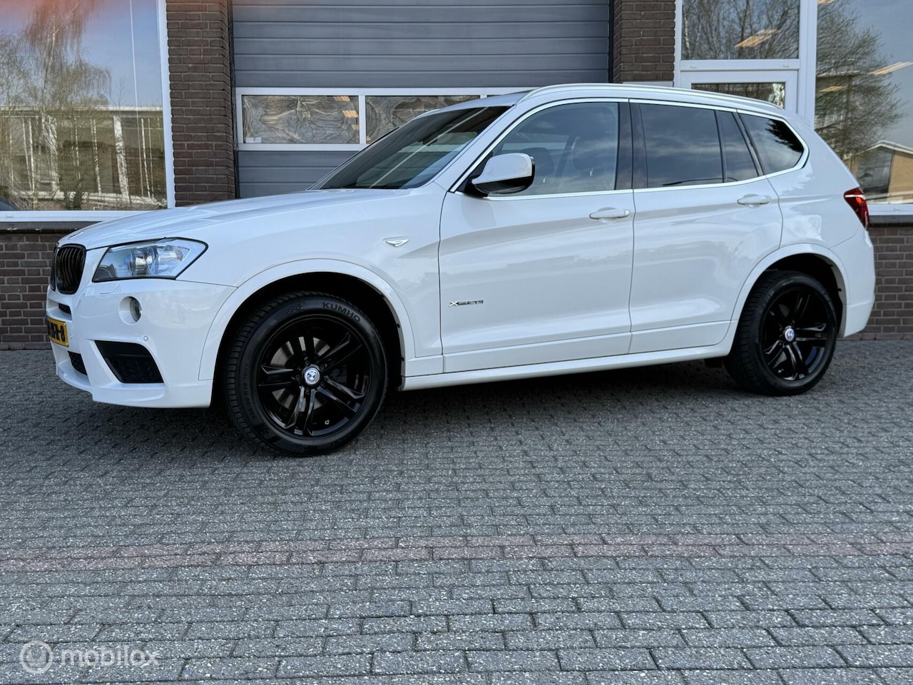 BMW X3 - xDrive20i High EXE M PAKKET LEDER/PANO/AIRCO - AutoWereld.nl