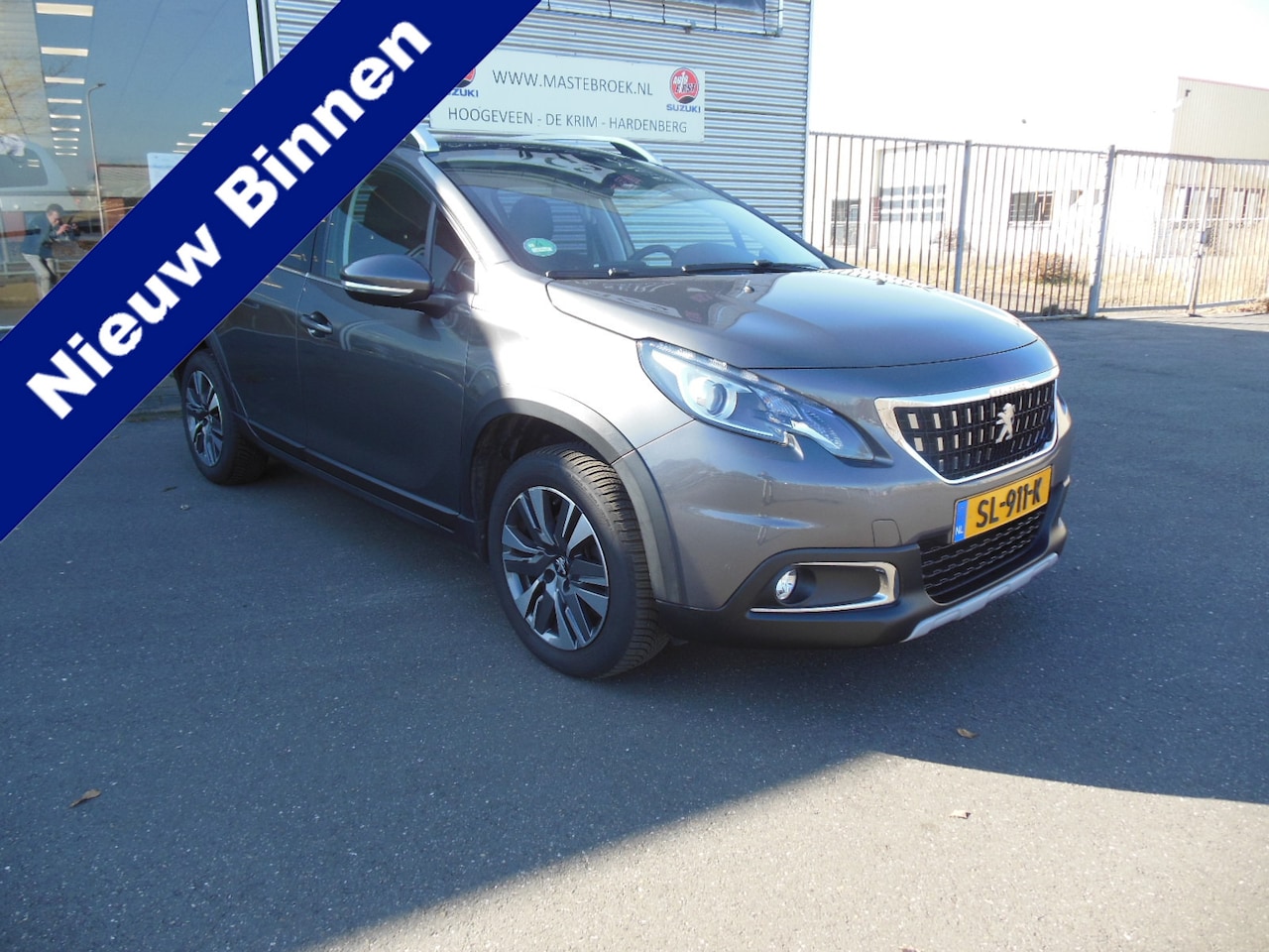 Peugeot 2008 - 1.2 PureTech Allure staat in Hoogeveen - AutoWereld.nl