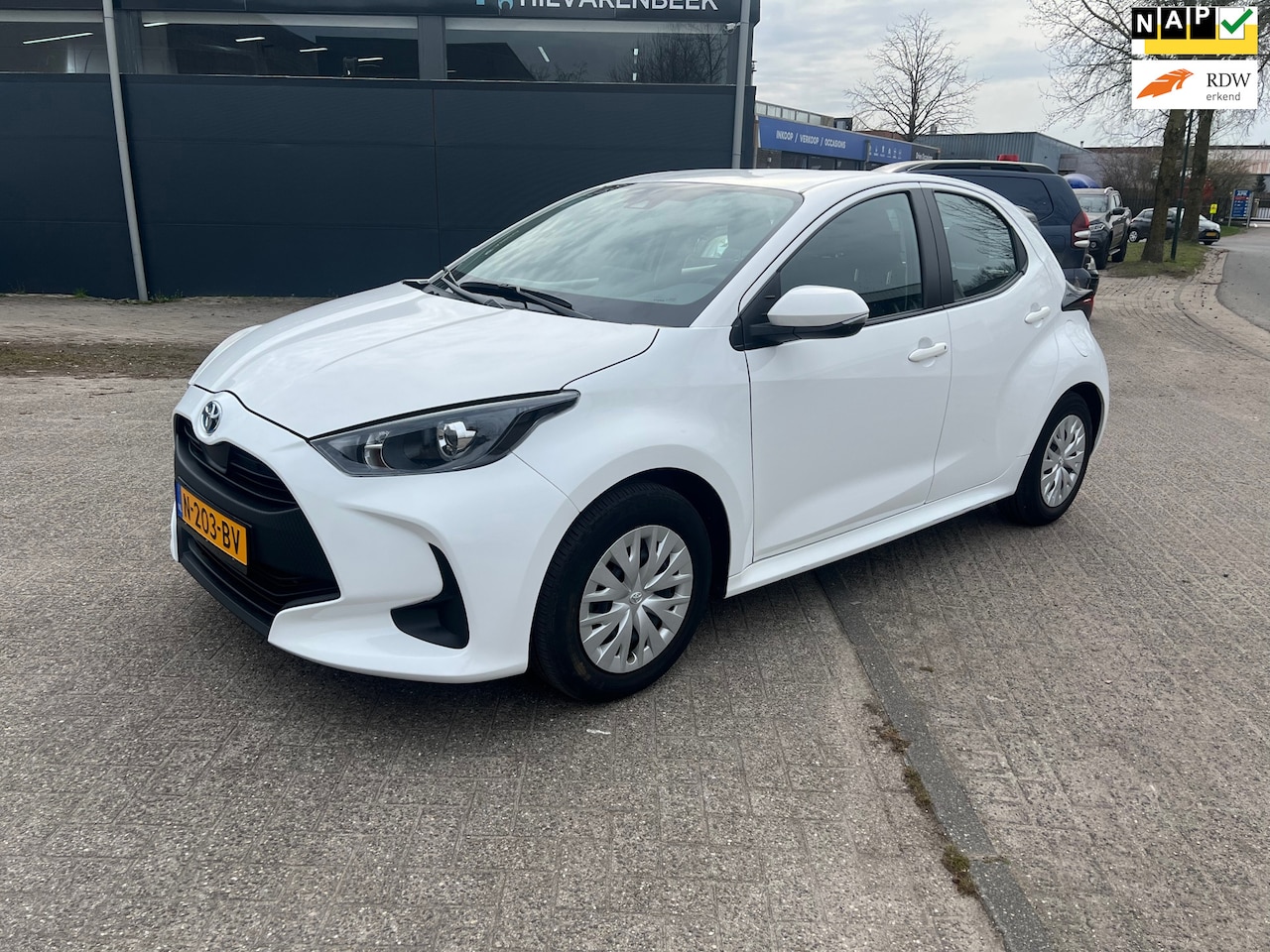 Toyota Yaris - 1.5 Hybrid Active NAP - AutoWereld.nl