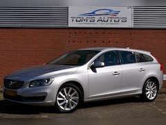 Volvo V60 - 1.6 D2 Momentum navi. clima trekhaak. pdc