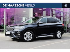 BMW X1 - sDrive20i High Executive xLine Automaat / Panoramadak / Trekhaak / Sportstoelen / Achterui