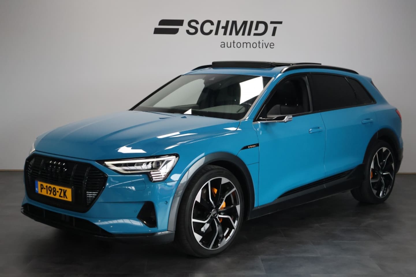 Audi e-tron - e-tron 55 Edition One | 408PK | 22" | Antiguablauw - AutoWereld.nl