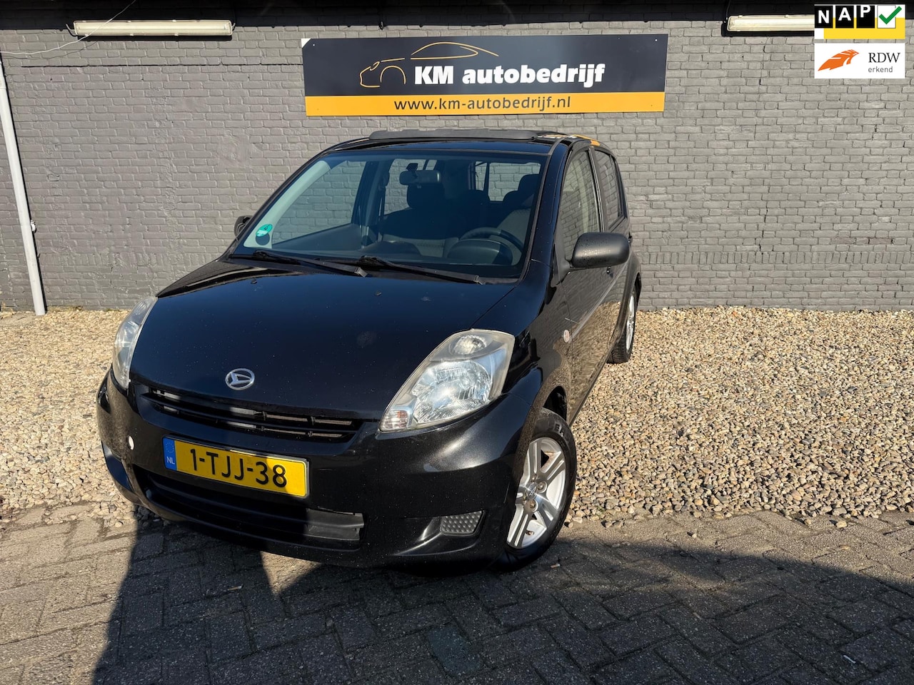 Daihatsu Sirion 2 - 1.0-12V Trend*Airco*Opendak*NAP* - AutoWereld.nl