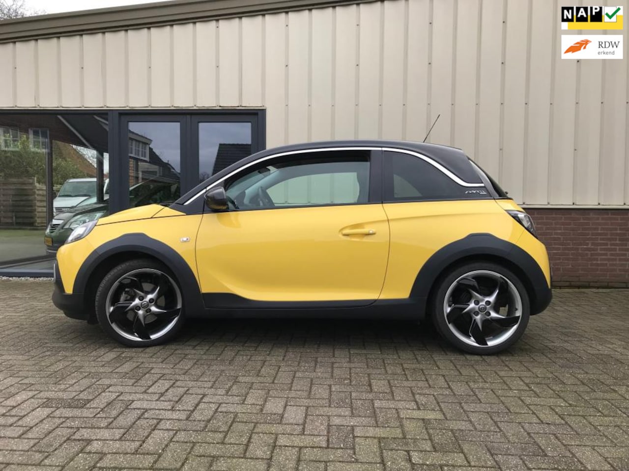 Opel ADAM - 1.0 Turbo Rocks stuur en stoel verwarming - AutoWereld.nl