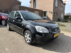 Kia Rio - 1.4 L