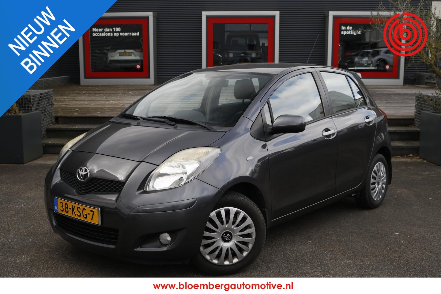 Toyota Yaris - 1.3 VVT-i Aspiration 1.3 VVTi Aspiration - AutoWereld.nl