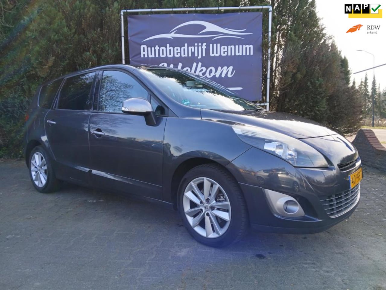 Renault Grand Scénic - 1.4 TCe Celsium Climate & Cruise control, Navi, Trekhaak, LM velgen, enz. - AutoWereld.nl