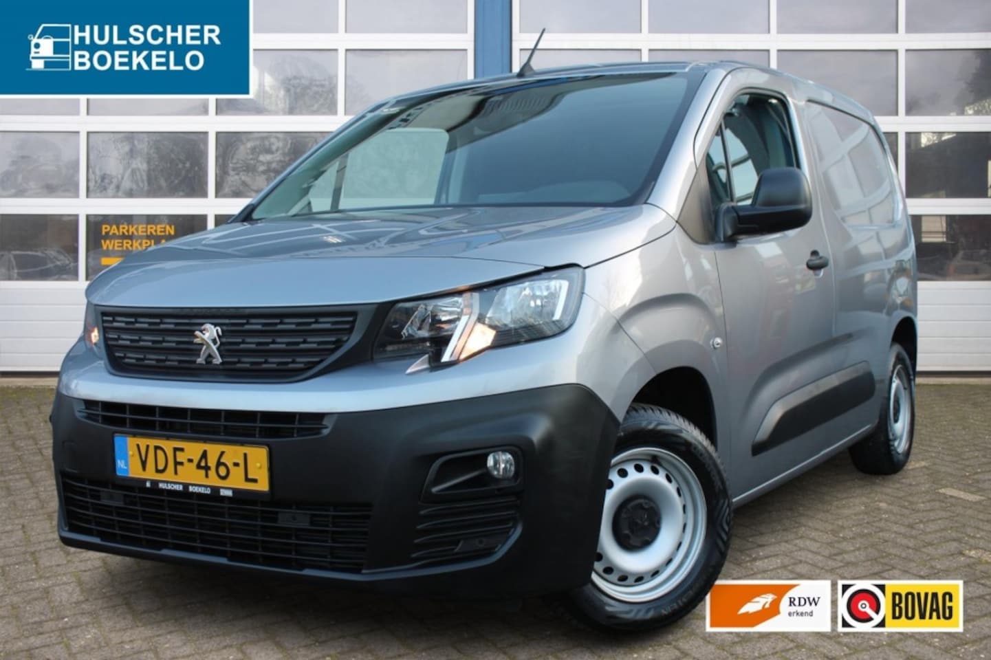 Peugeot Partner - 1.5 BLUEHDI GRIP **NL_auto** 3 zits  trekhaak/camera/cruise cont - AutoWereld.nl