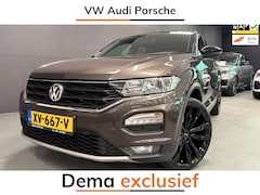 Volkswagen T-Roc - 1.5 TSI Sport V-COCKPIT/NAVI/CARPLAY/ECC/PDC/CRUISE///