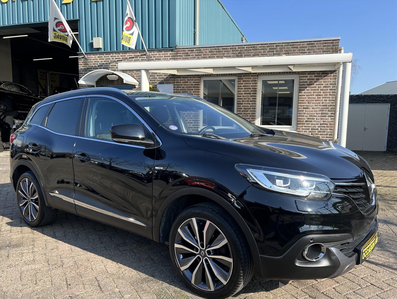 Renault Kadjar - Energy TCe 130pk AUT,Bose, Trekhaak, Led, Leder - AutoWereld.nl