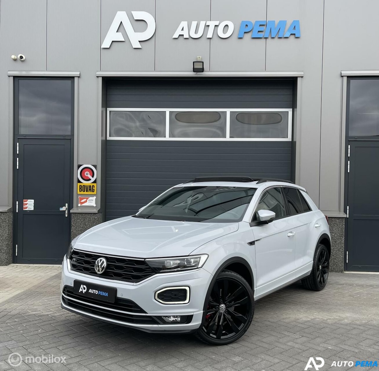 Volkswagen T-Roc - 1.5 TSI DSG 3xR-Line 150PK/KEY/CAM - AutoWereld.nl