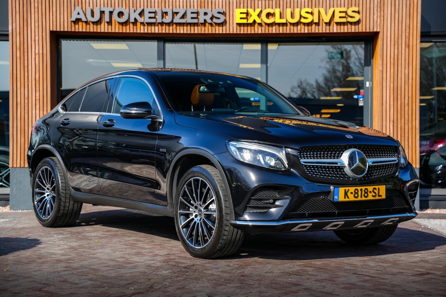 Mercedes-Benz GLC-klasse Coupé - 350e 4MATIC Business Solution AMG Schuifdak Adapt. Cruise Leer Clima Stoelverw. 20”LM - AutoWereld.nl