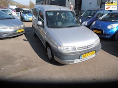 Citroën Berlingo - 1.6-16V Multispace invalide ingericht