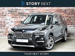 BMW X1 - sDrive20i High Executive xLine Automaat / Navigatie Plus / Panoramadak / Leder / Stoelverw