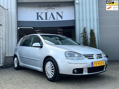 Volkswagen Golf - 1.6 FSI Trendline