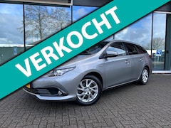 Toyota Auris Touring Sports - 1.8 Hybrid Trend - Parkeerhulp - Navi - Climate - Org.NL