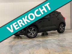 Volvo XC40 - 1.5 T5 Recharge | R-DESIGN | PANO | DEALERGARANTIE | HARMAM KARDON | PLUG IN