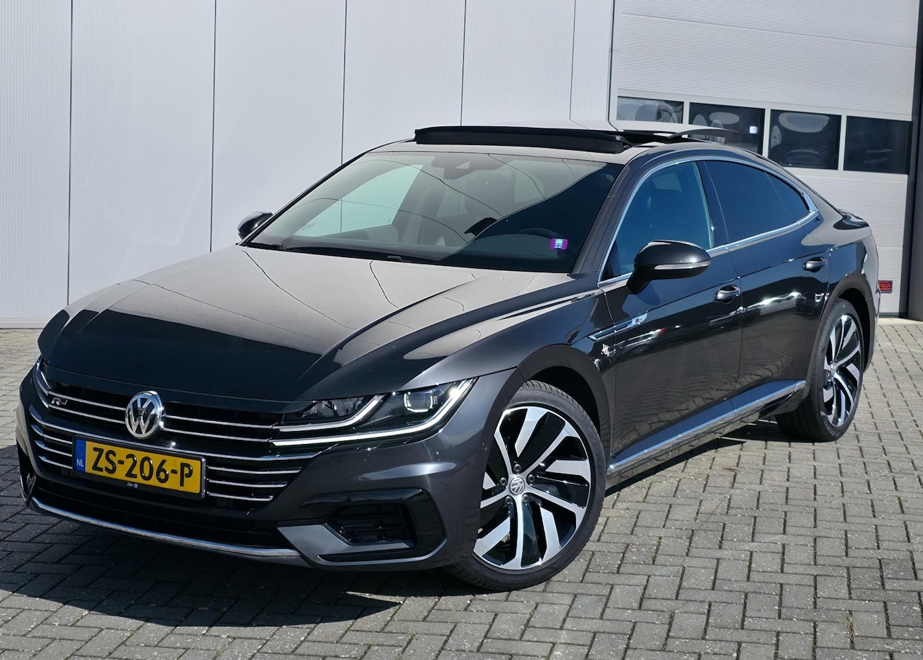 Volkswagen Arteon - 2.0 TSI Business R/2DE EIGEN/DEALER.O.H/VOL OPTIES/ - AutoWereld.nl