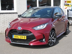 Toyota Yaris - 1.5 Hybrid Launch Edition two tone