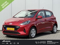 Hyundai i10 - 1.0 Premium / Slechts 2.504 km / 1e eig. / Climate Control / All Season banden /