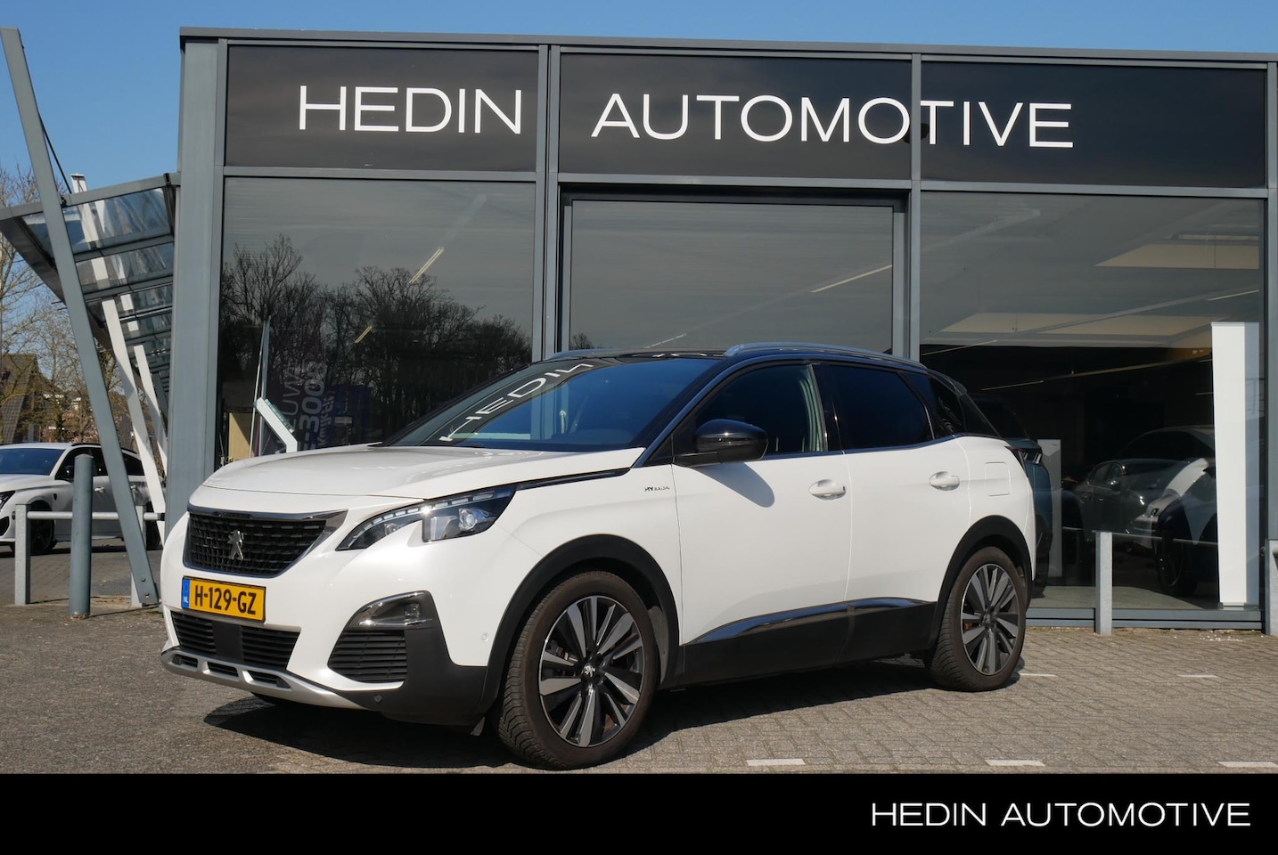 Peugeot 3008 - 1.6 HYbrid4 300 GT | Trekhaak | Schuif/kantel Dak | Focal | Lederen Bekleding | Camera | F - AutoWereld.nl