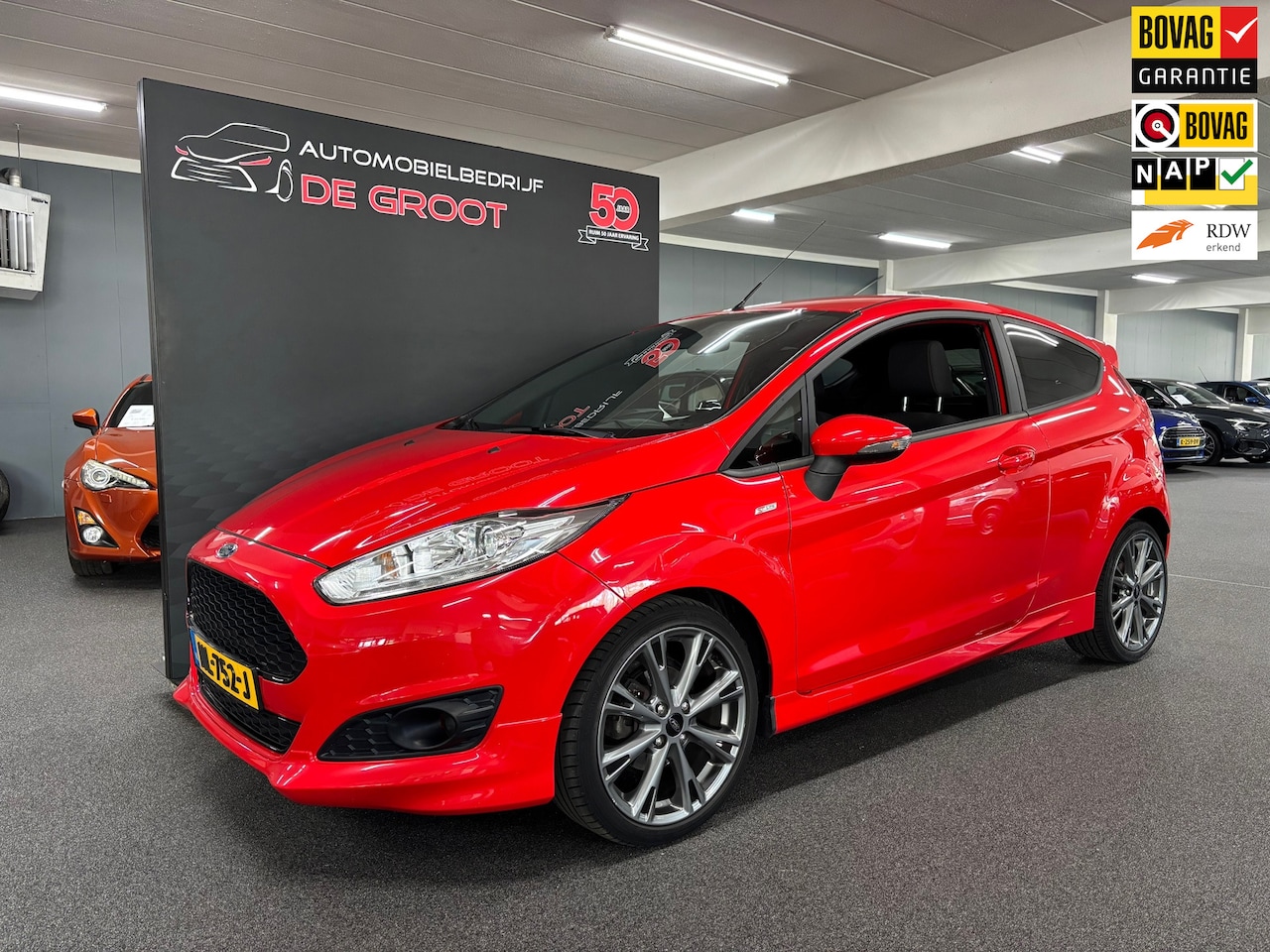 Ford Fiesta - 1.0 EcoBoost ST Line / NL-auto, Navi, Bluetooth - AutoWereld.nl