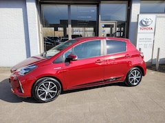 Toyota Yaris - 1.5 Hybrid Executive Lmv|Cruise|Climate control|Trekhaak afneembaar