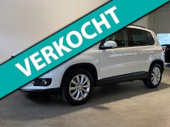 Volkswagen Tiguan - 1.4 TSI 122PK Navi Cruise PDC Trekhaak NL-auto