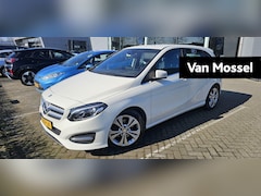 Mercedes-Benz B-klasse - 180 Ambition | NAVIGATIE | STOELVERWARMING | LMV | AUTOMAAT |