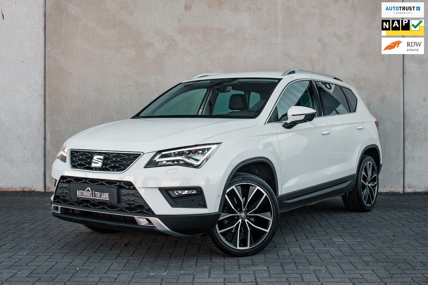 Seat Ateca - 1.0 TSI 19'' FR Leder LED Carplay Trekh Stoelverw - AutoWereld.nl