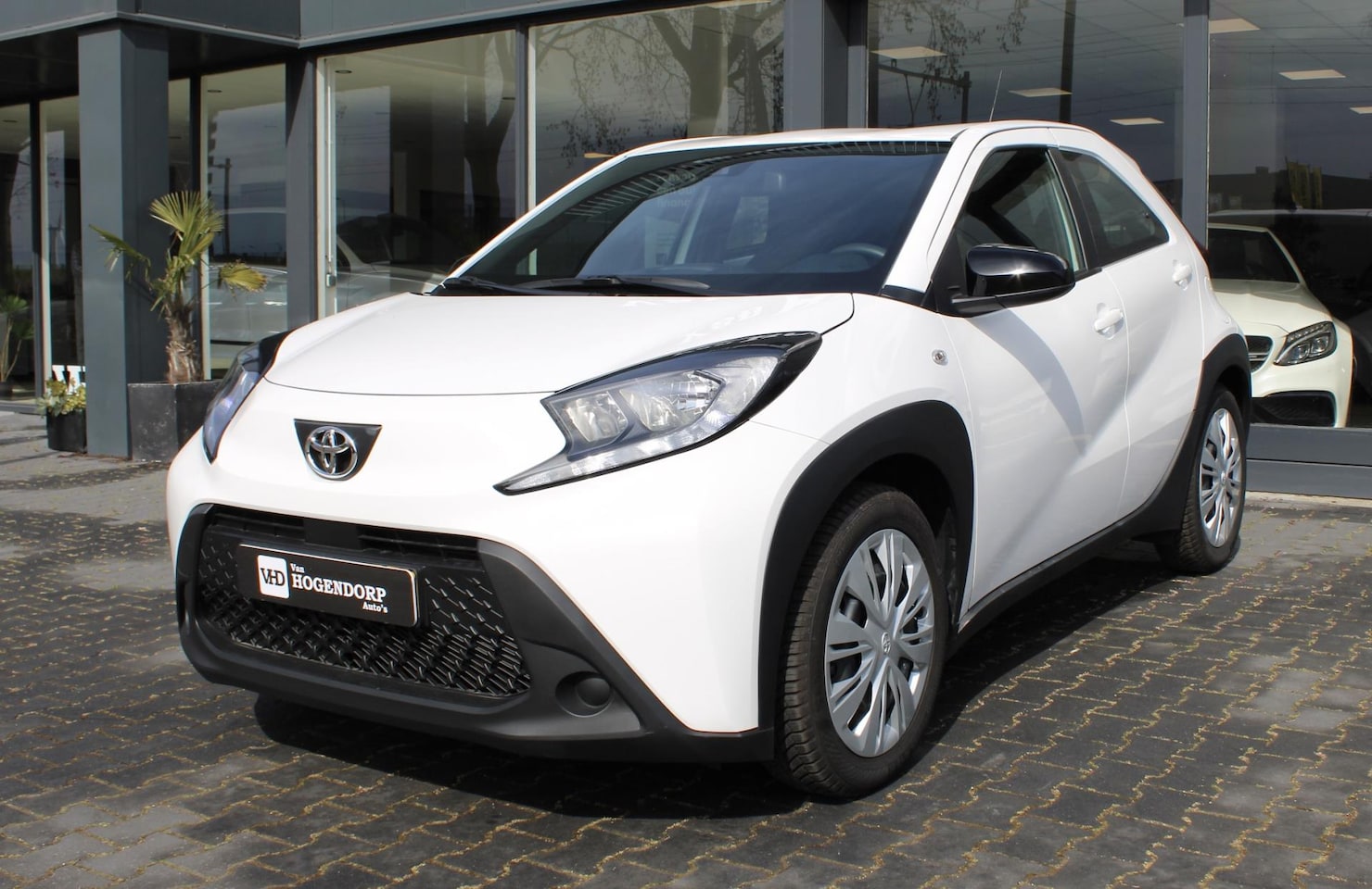 Toyota Aygo X - 1.0 VVT-i MT CARPLAY CAMERA - AutoWereld.nl