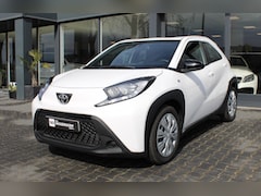 Toyota Aygo X - 1.0 VVT-i MT CARPLAY CAMERA