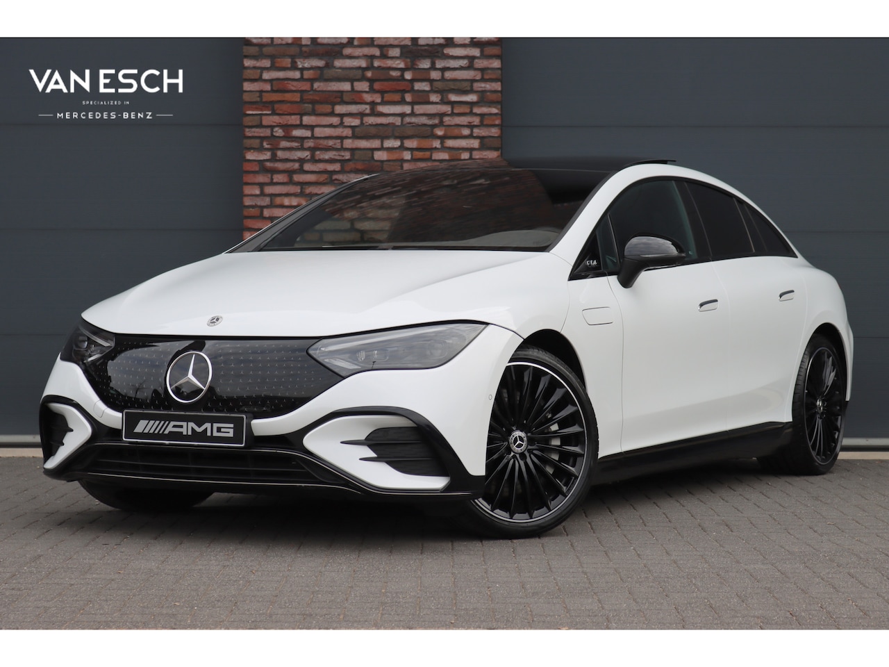 Mercedes-Benz EQE - 300 Premium AMG Line 89 kWh | Hyperscreen | Airmatic | Achterasbesturing | Distronic+ | St - AutoWereld.nl