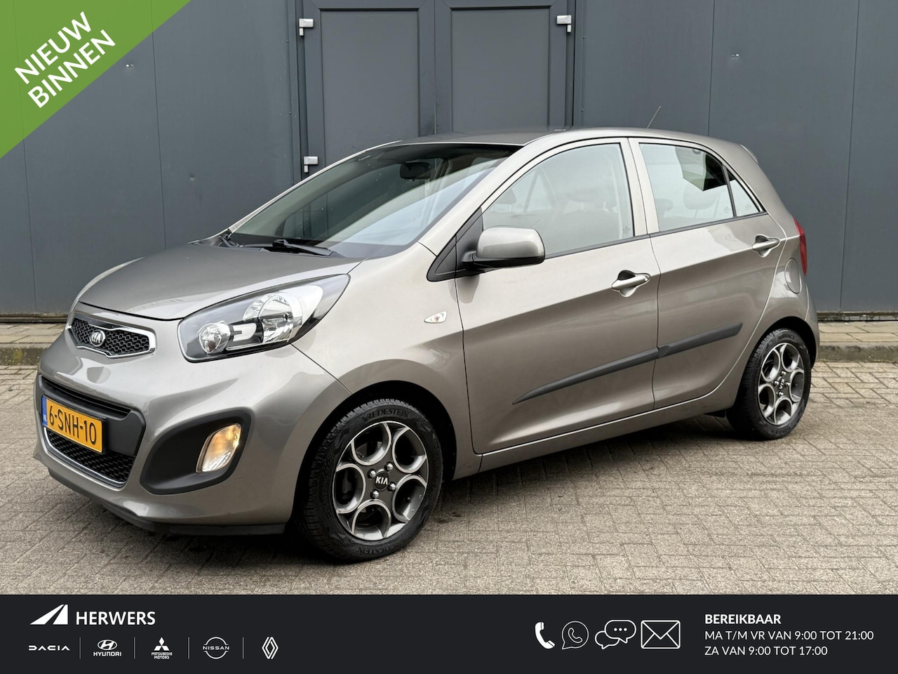 Kia Picanto - 1.2 CVVT Comfort Pack / Automaat / Trekhaak / Airco / Camera / All-Season banden / Goed on - AutoWereld.nl