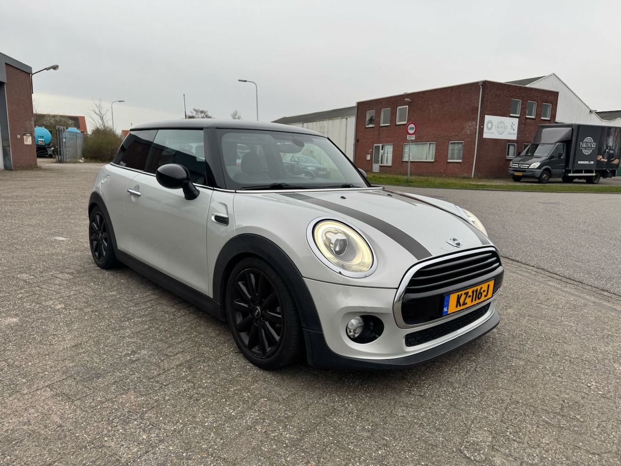 MINI Cooper - Mini 1.5 Chili Serious Business - AutoWereld.nl